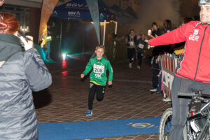 halloween25_schueler_walking-136