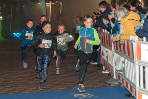 halloween25_schueler_walking-143