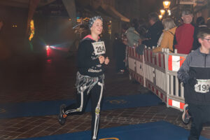 halloween25_schueler_walking-227