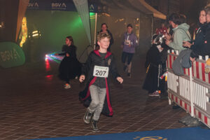 halloween25_schueler_walking-241