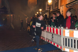 halloween25_schueler_walking-251