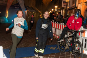 halloween25_schueler_walking-405