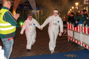 halloween25_schueler_walking-417