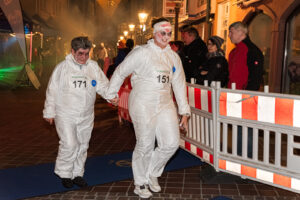 halloween25_schueler_walking-418