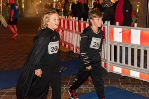 halloween25_schueler_walking-421